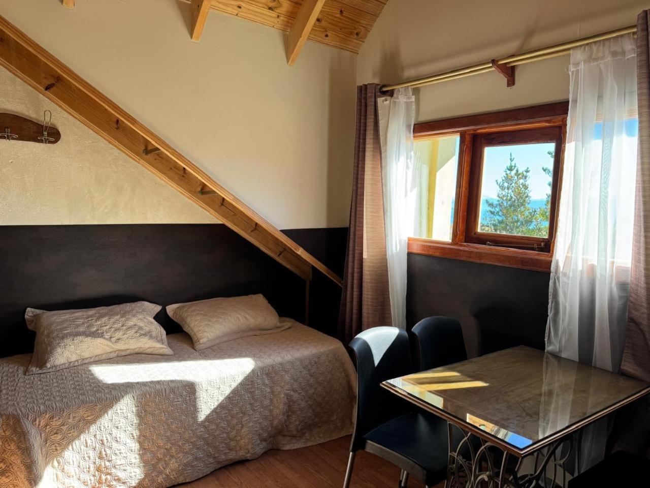 Meulen Hosteria Y Apart El Calafate Exterior foto